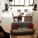 Feriehus Renovated Near Colligan Woods *