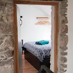 Feriehus Renovated Near Colligan Woods *